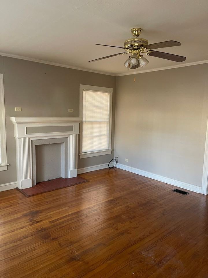 335 Boulevard St - Photo 4 of 8