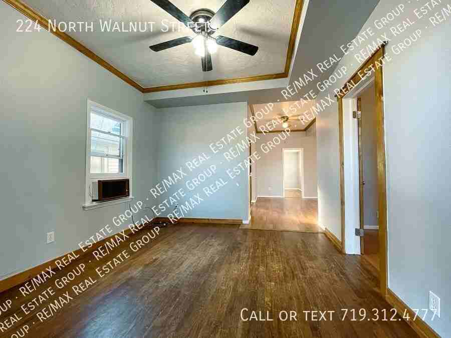 224 N Walnut St - Photo 3 of 21