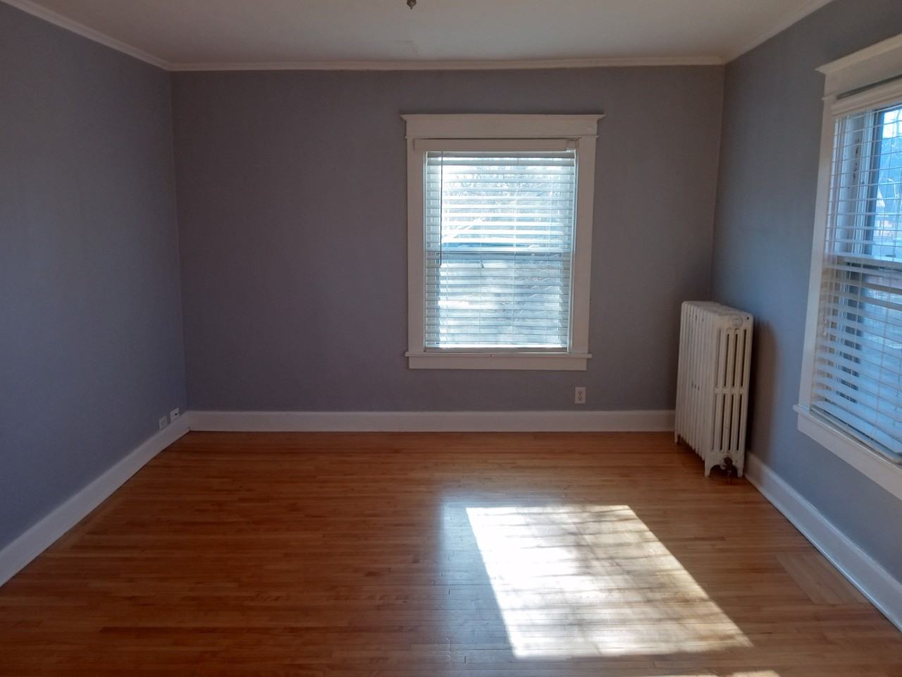 1211 23rd Ave Ne #2 - Photo 6 of 20