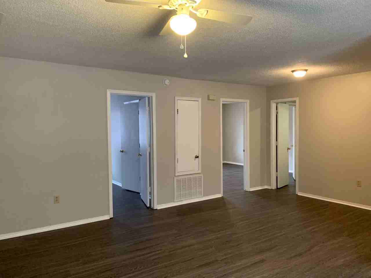 1307 N Arkansas Ave - Photo 4 of 16