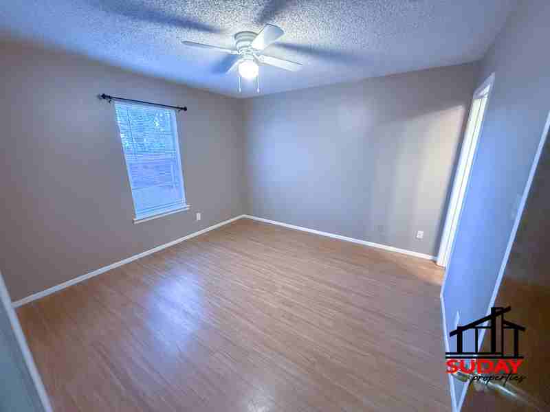 209 205, 207,Fletcher Dr #207A - Photo 6 of 10