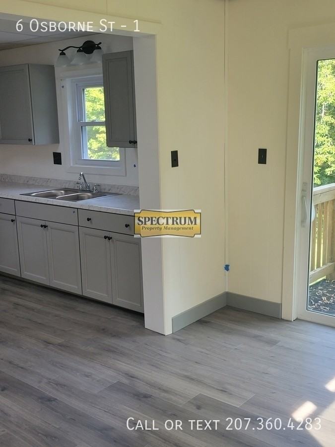 6 Osborne St #1 - Photo 5 of 9