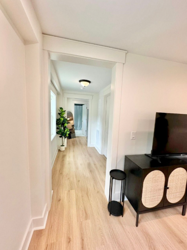 1313 Live Oak St #B - Photo 6 of 14