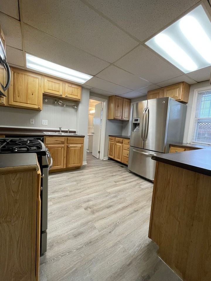 402 W Dale St - Photo 7 of 20