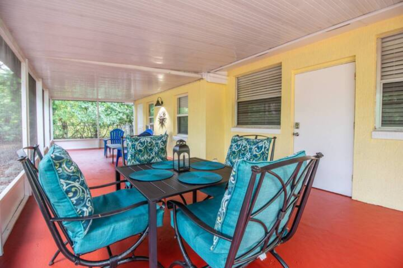 3120 Peel Ave #4 - Photo 2 of 6