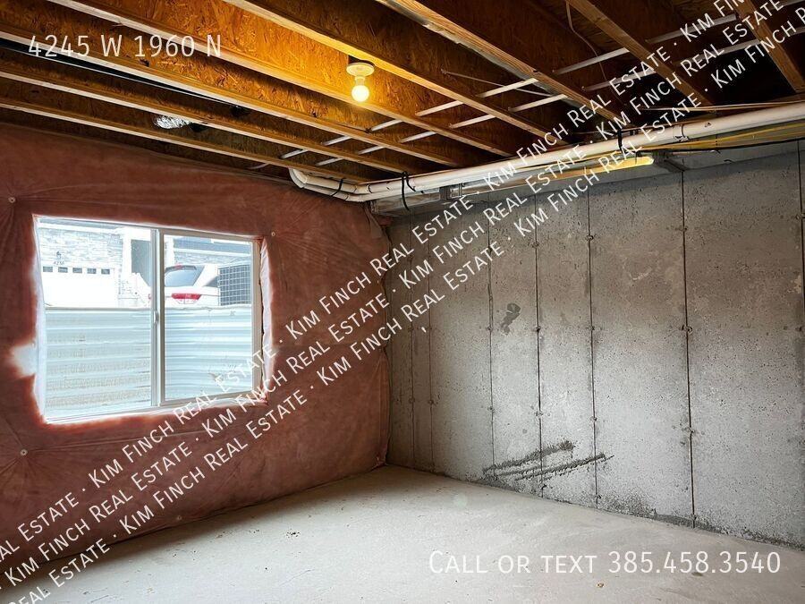 4245 W 1960 N - Photo 5 of 50