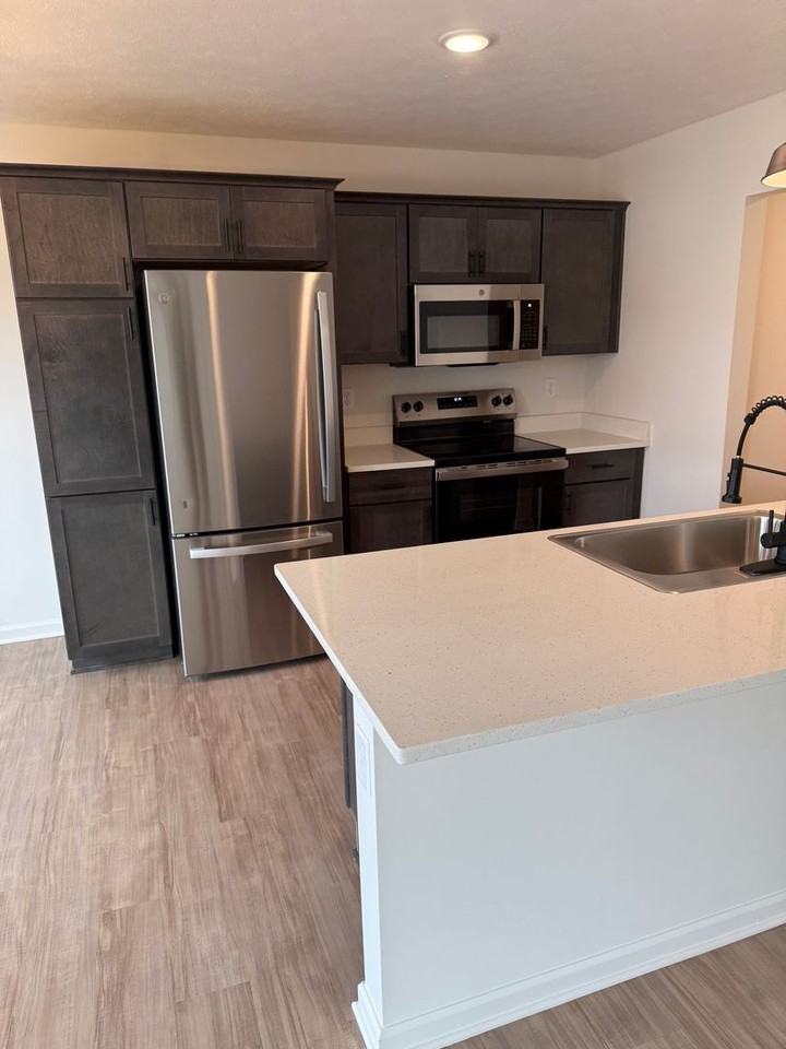 65 Arthurian Way - Photo 5 of 15