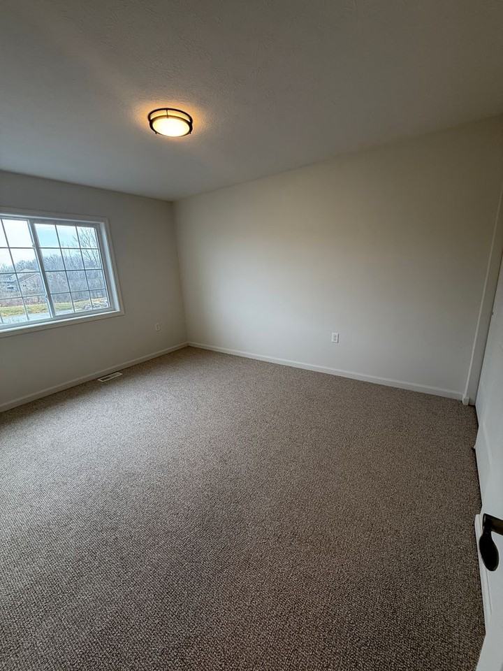 65 Arthurian Way - Photo 7 of 15