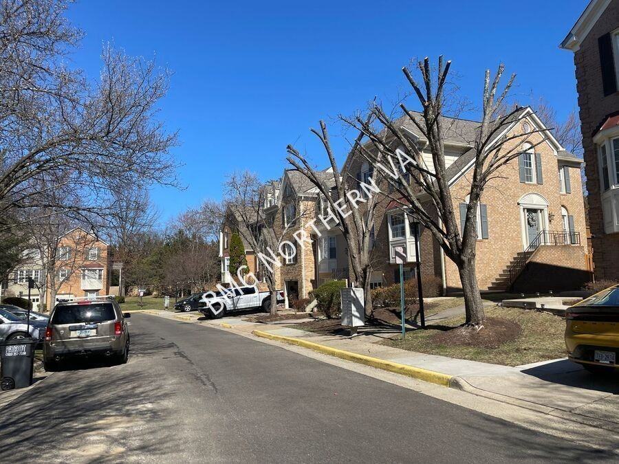 2059 Pieris Ct - Photo 2 of 50