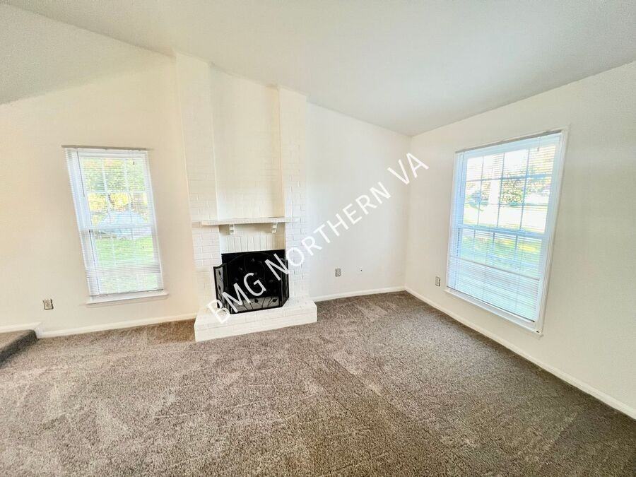 1724 Fantasia Cir - Photo 6 of 18