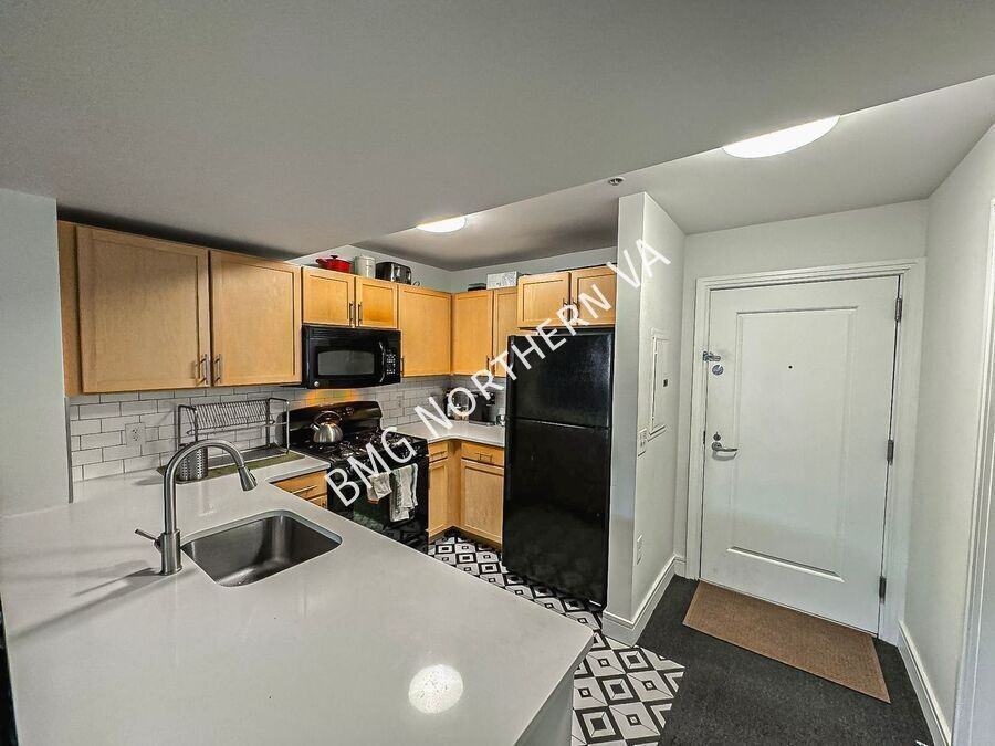 800 4th St Sw #S414 - Photo 4 of 16