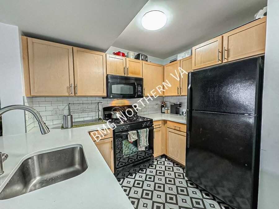 800 4th St Sw #S414 - Photo 5 of 16