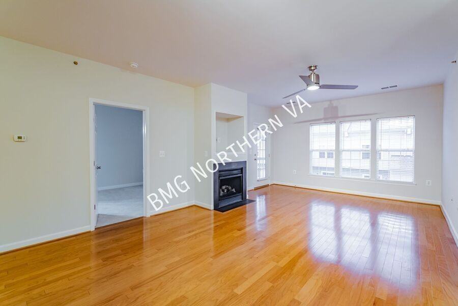 42470 Pennyroyal Sq #302 - Photo 3 of 24