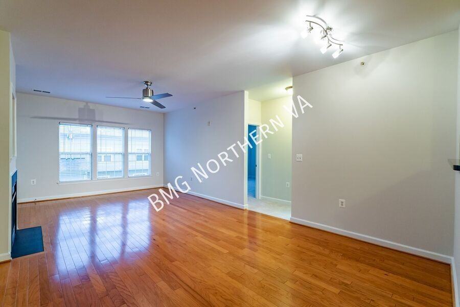 42470 Pennyroyal Sq #302 - Photo 6 of 24