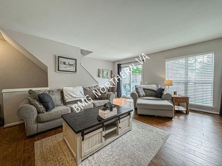 347 Bridle Crest Sq Ne - Photo 4 of 25