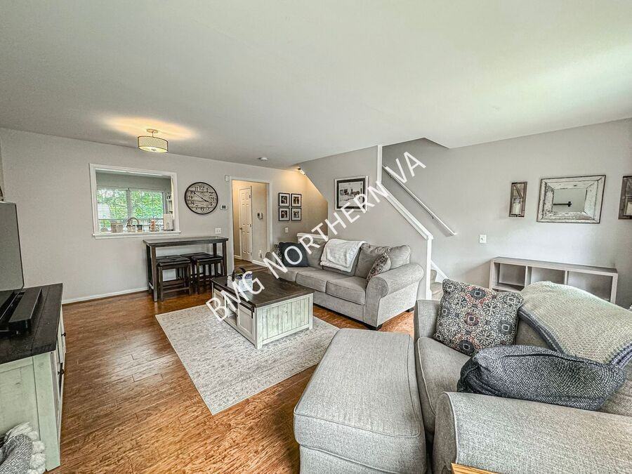 347 Bridle Crest Sq Ne - Photo 5 of 25