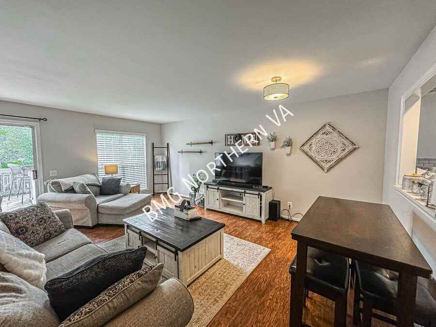 347 Bridle Crest Sq Ne - Photo 6 of 25