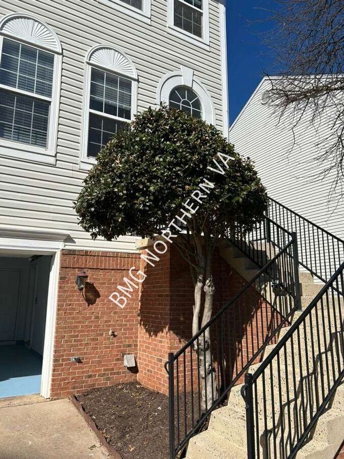 22525 Maison Carree Sq - Photo 2 of 50