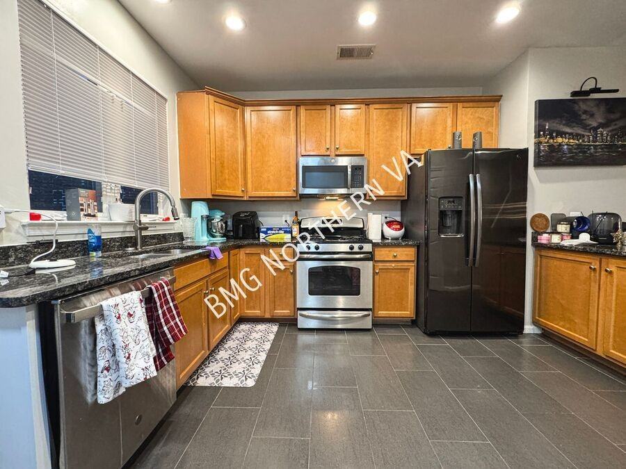 22462 Faith Ter - Photo 5 of 25