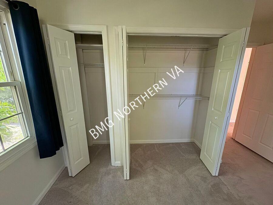 5819 Rexford Dr Unit E - Photo 7 of 15