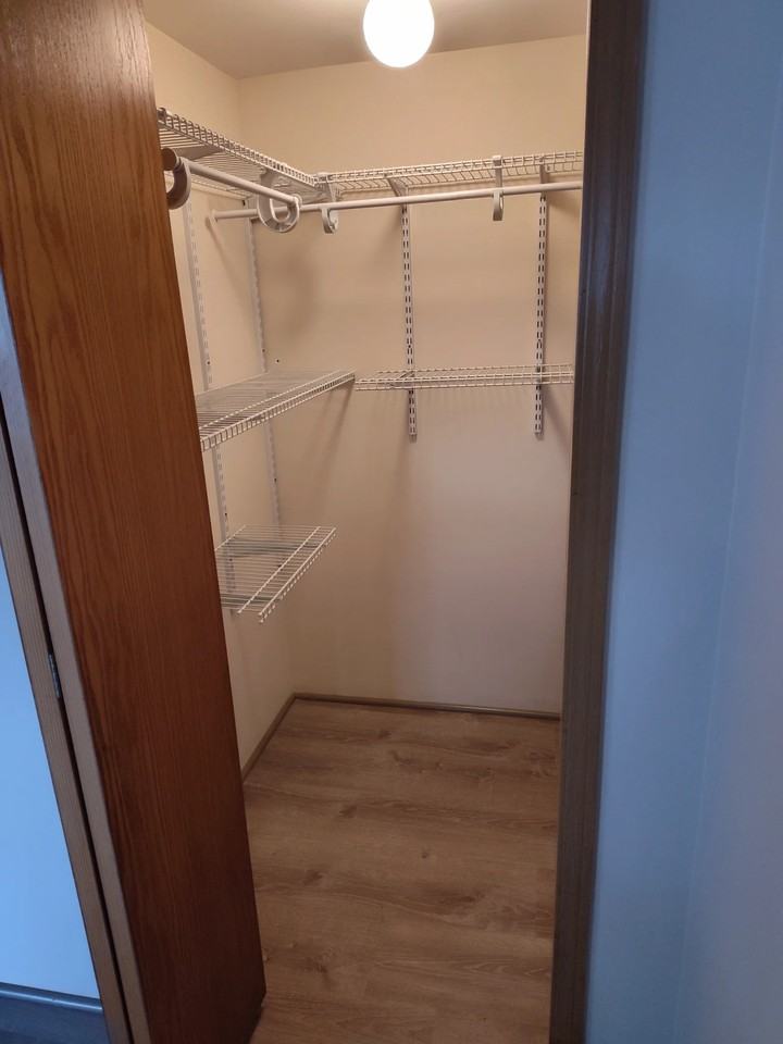 301 Barr Elms Ave #3 - Photo 5 of 7