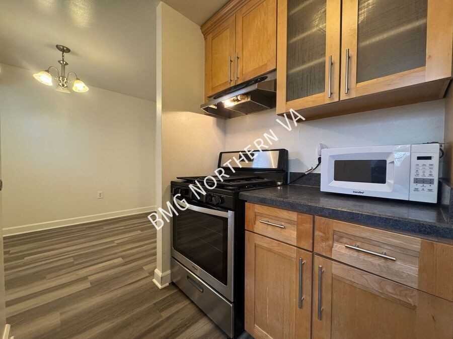 426 N Armistead St #204 - Photo 6 of 15