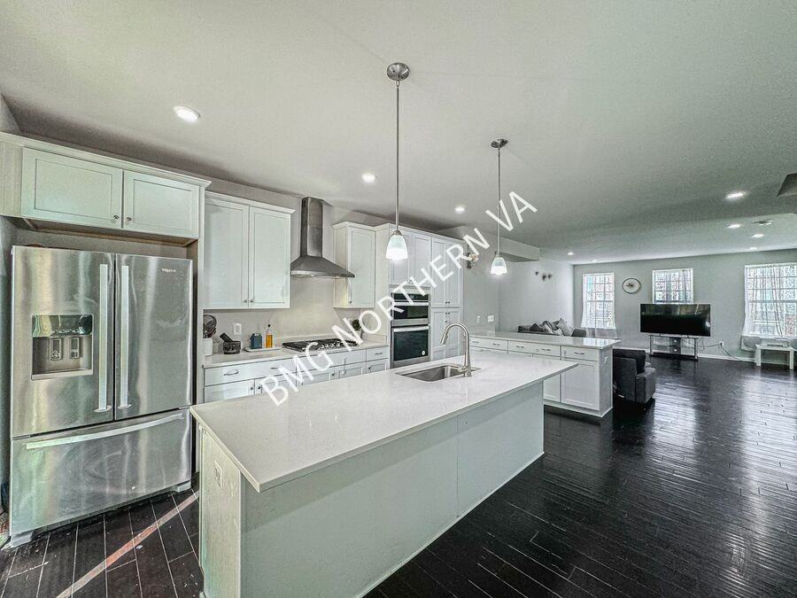 42961 Running Creek Sq - Photo 6 of 31