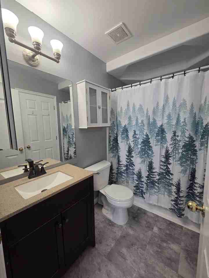 1942 20 East #1 - Photo 2 of 26