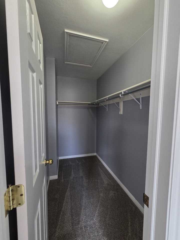 1942 20 East #1 - Photo 3 of 26