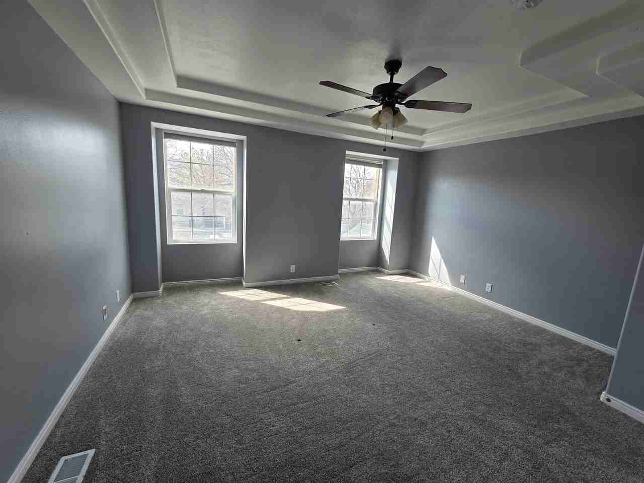 1942 20 East #1 - Photo 4 of 26