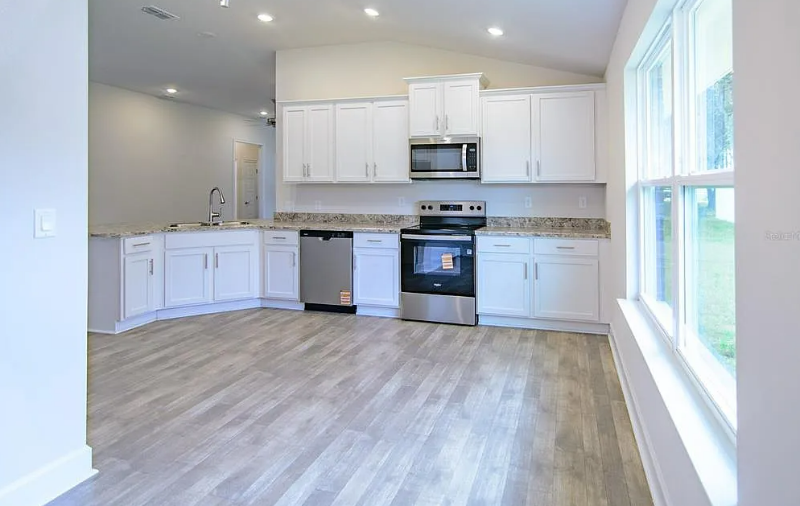 88 Rae Dr - Photo 3 of 8