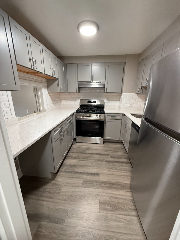 200 Mountain Ave #02