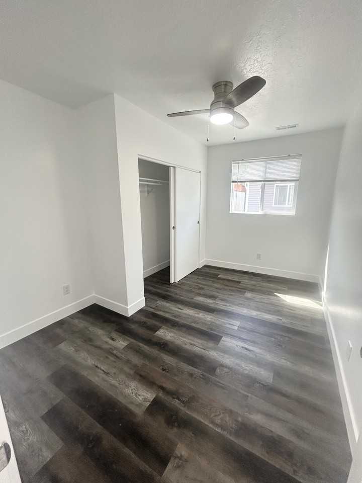 1719 E Fort Union Blvd - ELB - Photo 6 of 16