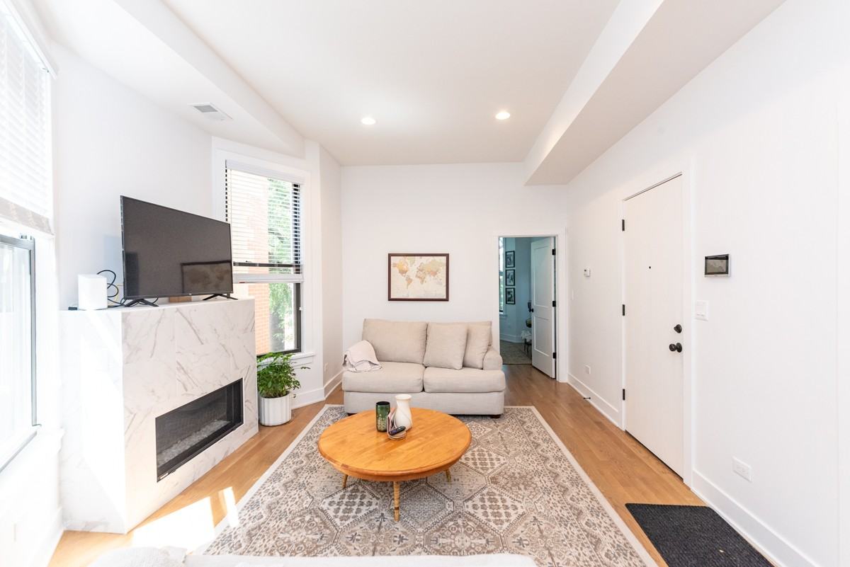 3517 N Reta Ave #2F - Photo 4 of 18