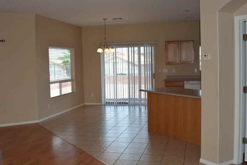 2437 Wilder Rd - Photo 3 of 19