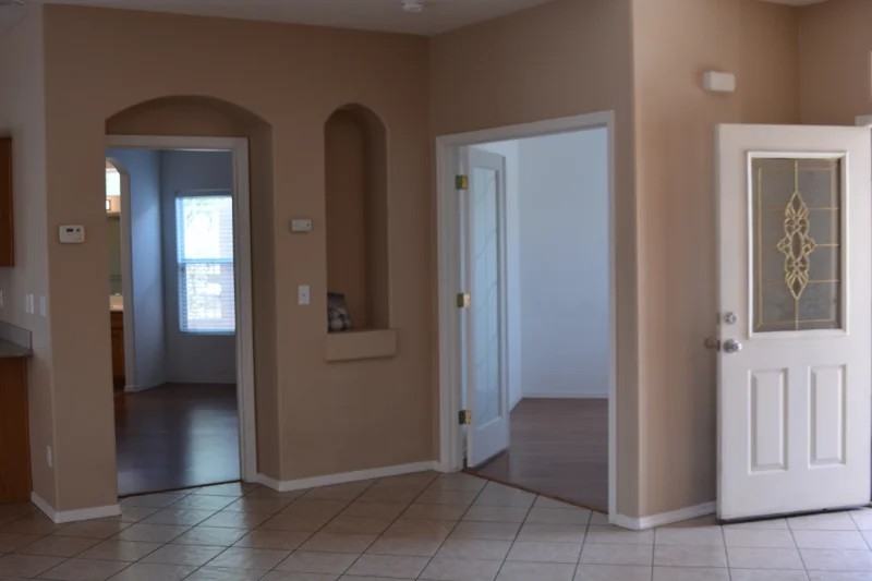 2437 Wilder Rd - Photo 6 of 19