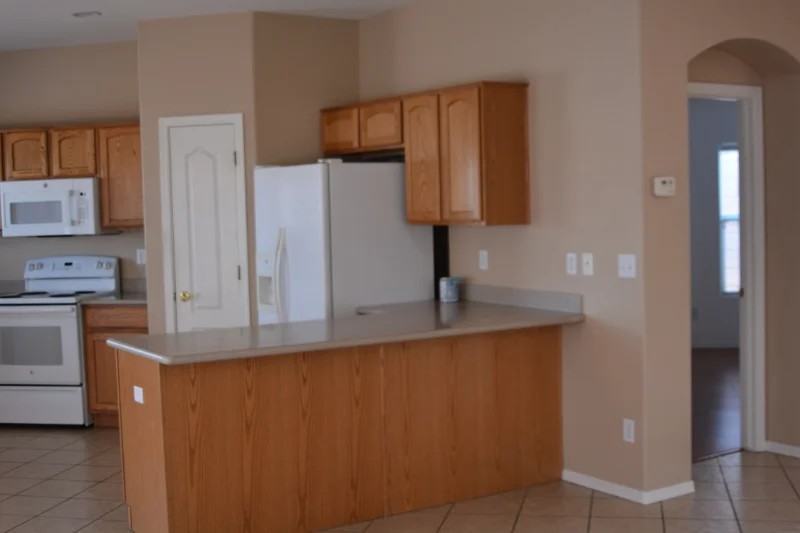 2437 Wilder Rd - Photo 7 of 19