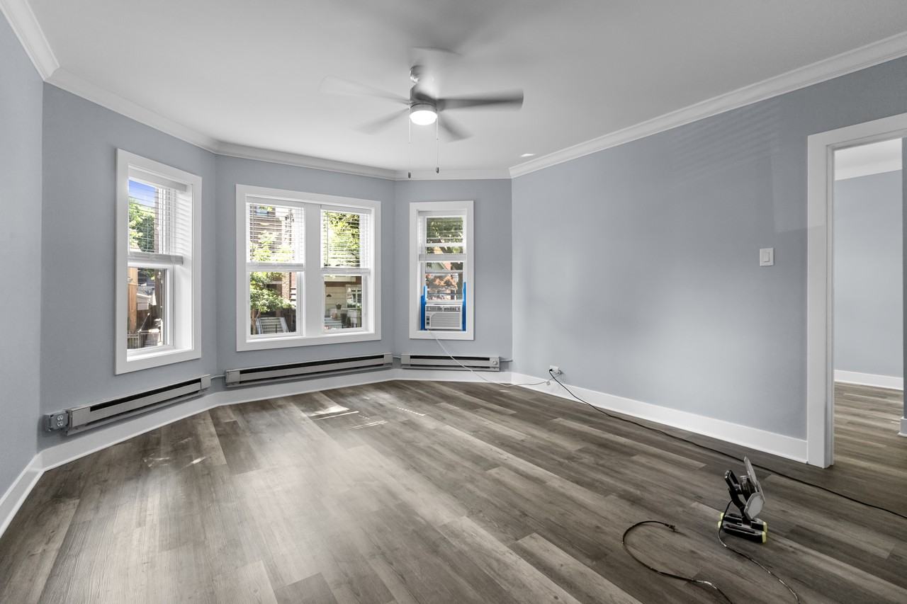 3815 N Greenview Ave #3815-1W - Photo 5 of 10