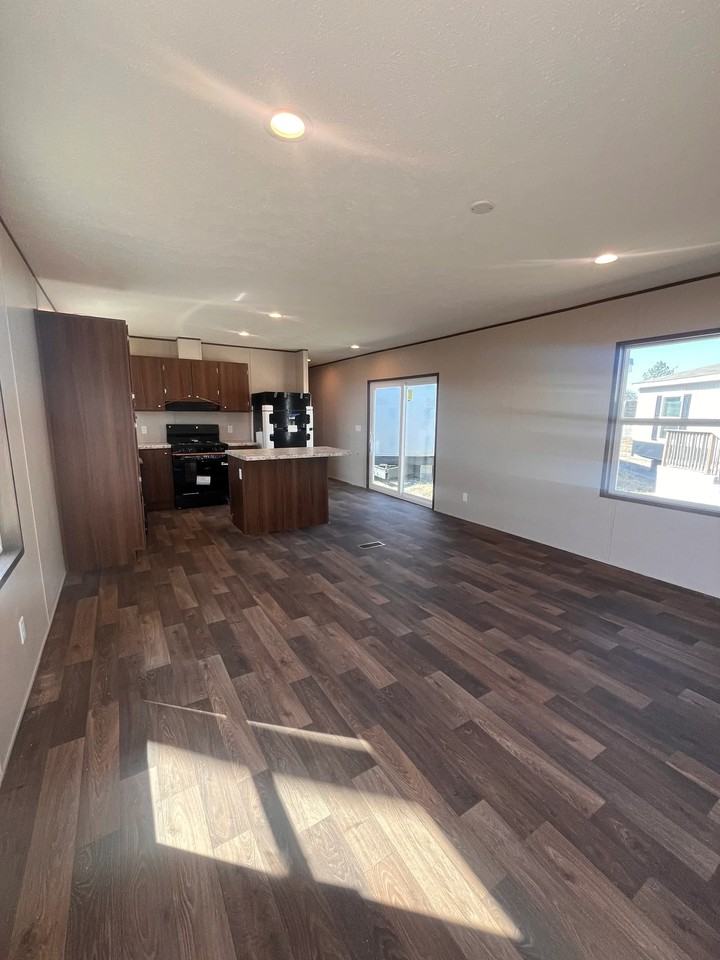 39782 Wdr - Photo 2 of 7