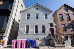 featured image of 1022 W Fry St #1R
