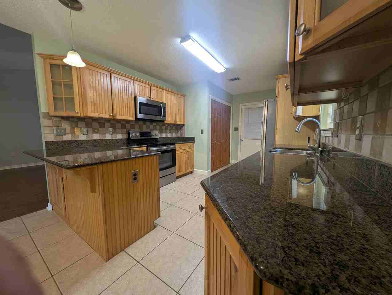 150 Harding Rd - Photo 6 of 19