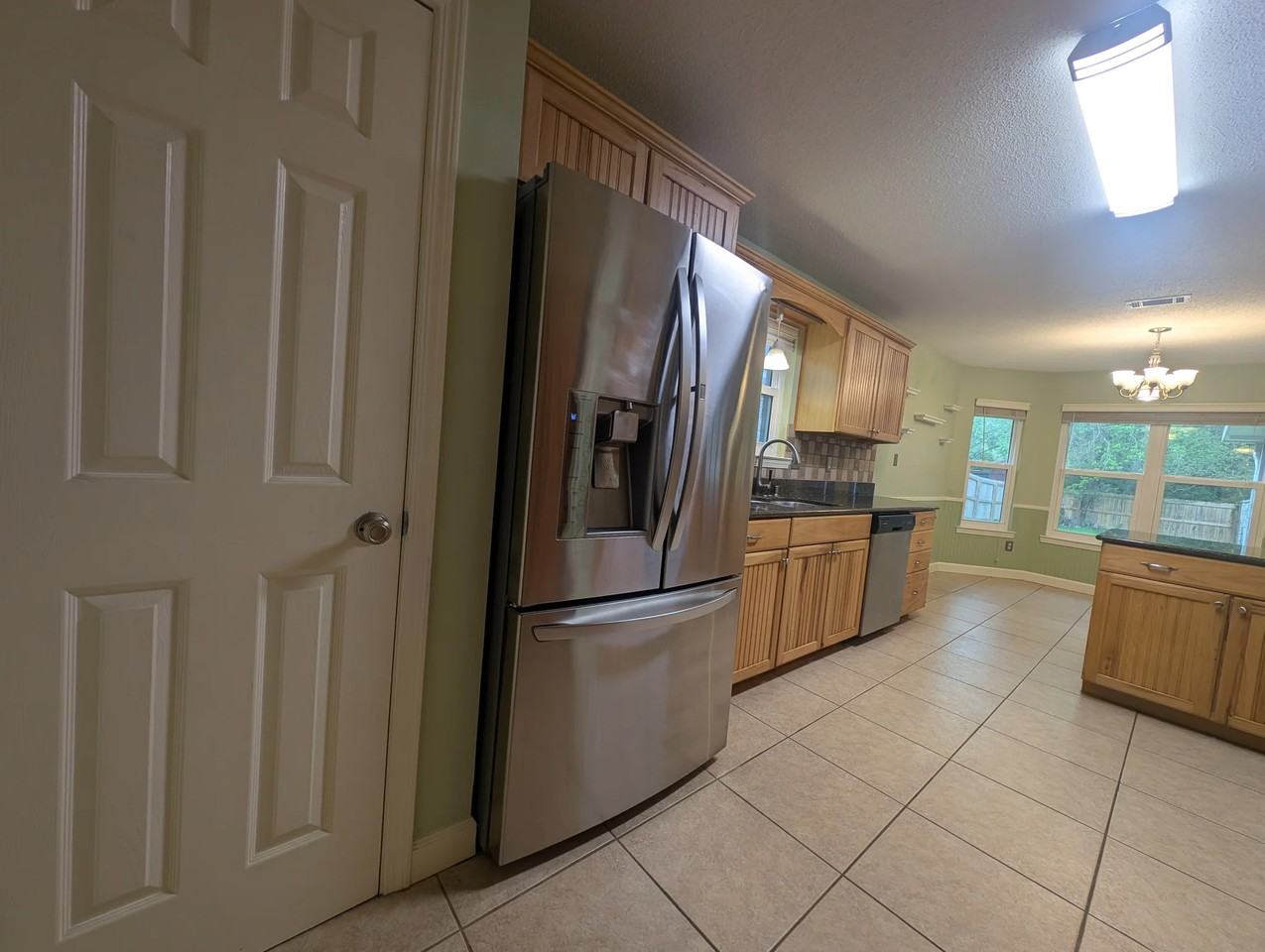 150 Harding Rd - Photo 7 of 19