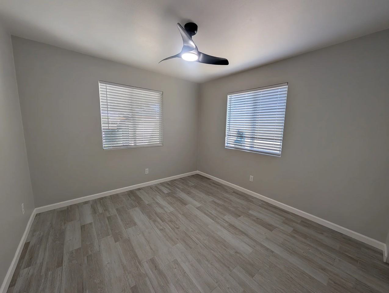 1926 Hardt St - Photo 7 of 12