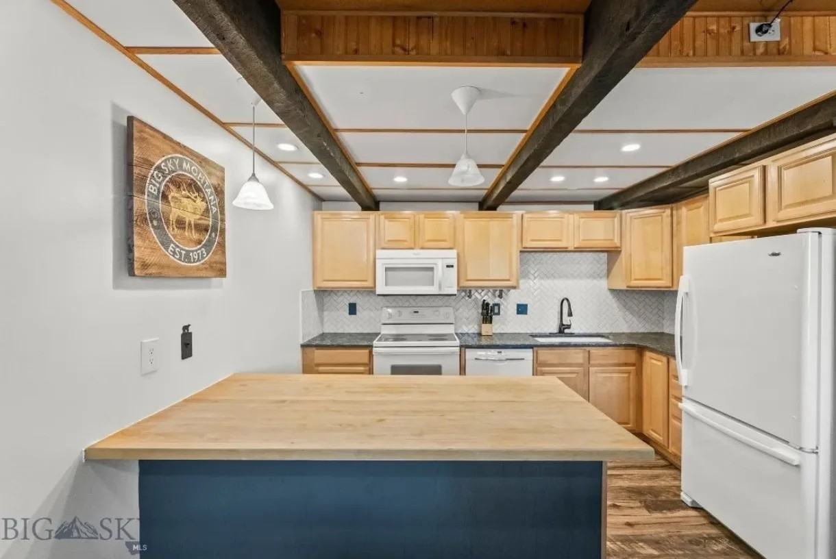 2575 Curley Bear Rd #124 - Photo 4 of 14