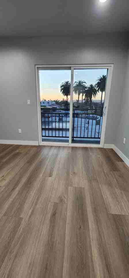 2401 S Redondo Blvd #A - Photo 5 of 20