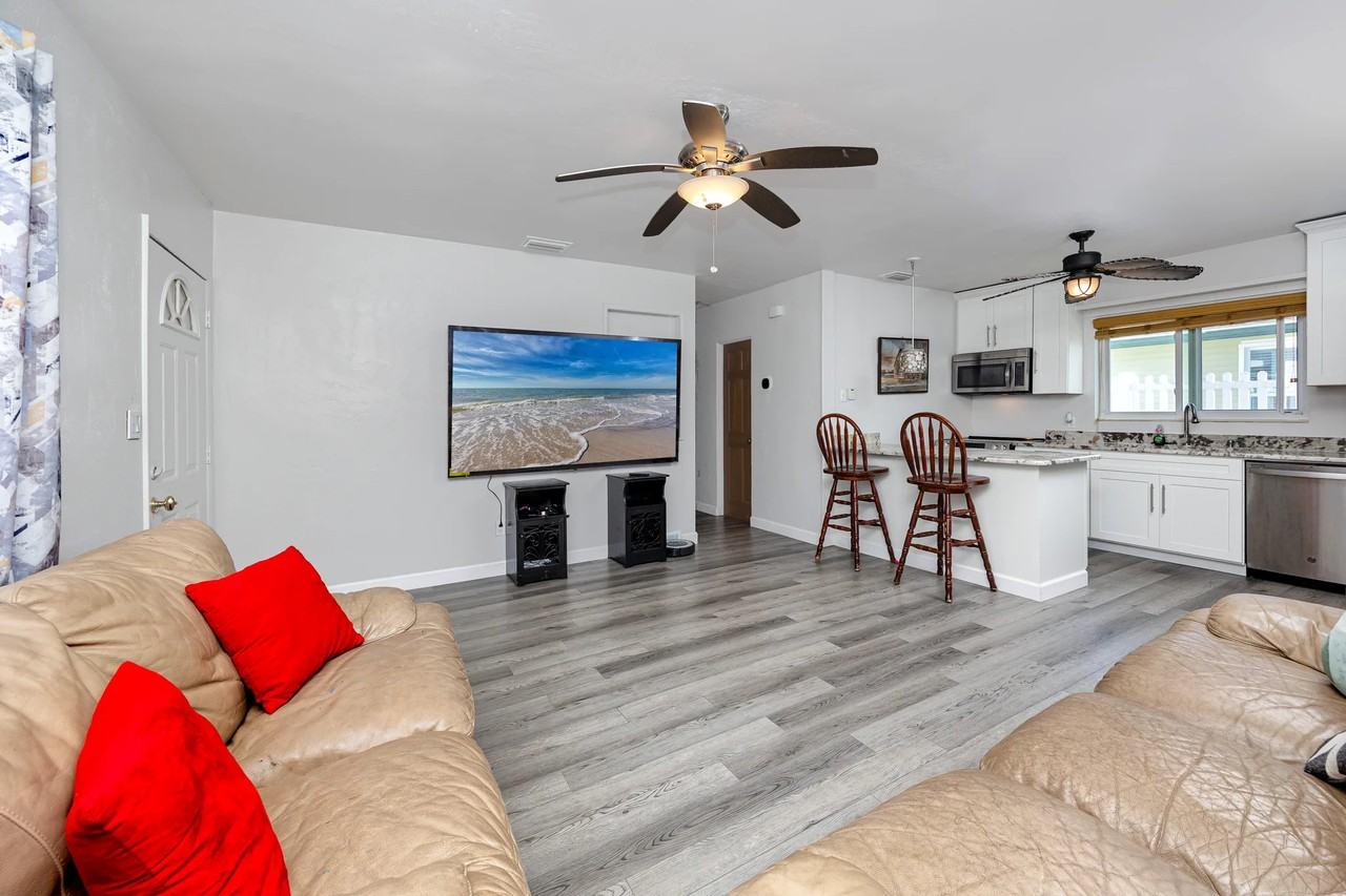 18053 2nd St E - Photo 5 of 20