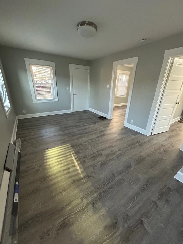 46 Beech St #1 - Photo 7 of 13