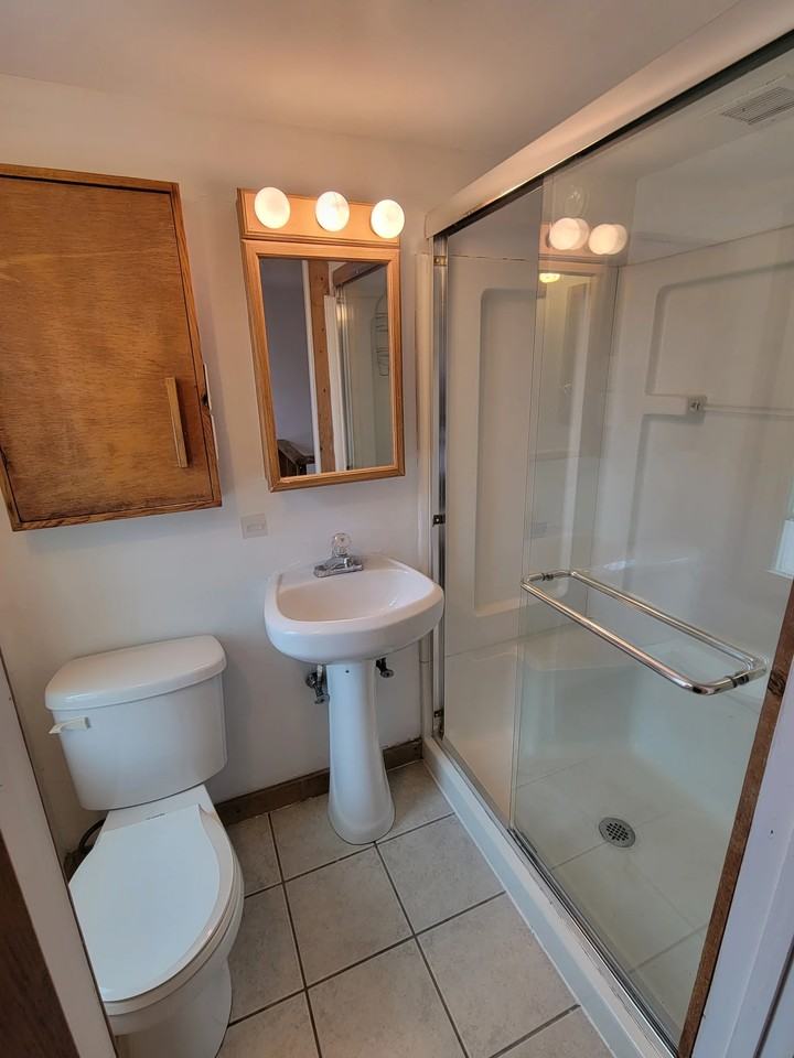 1506 Green St #4F - Photo 5 of 13