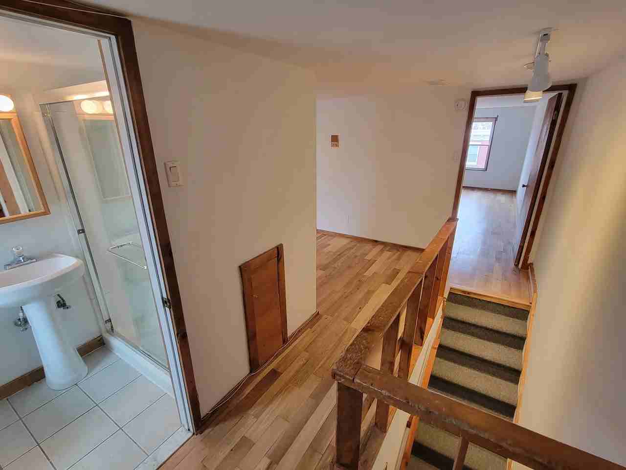 1506 Green St #4F - Photo 6 of 13