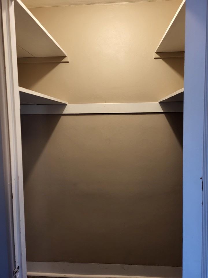 738 State St - Photo 5 of 18